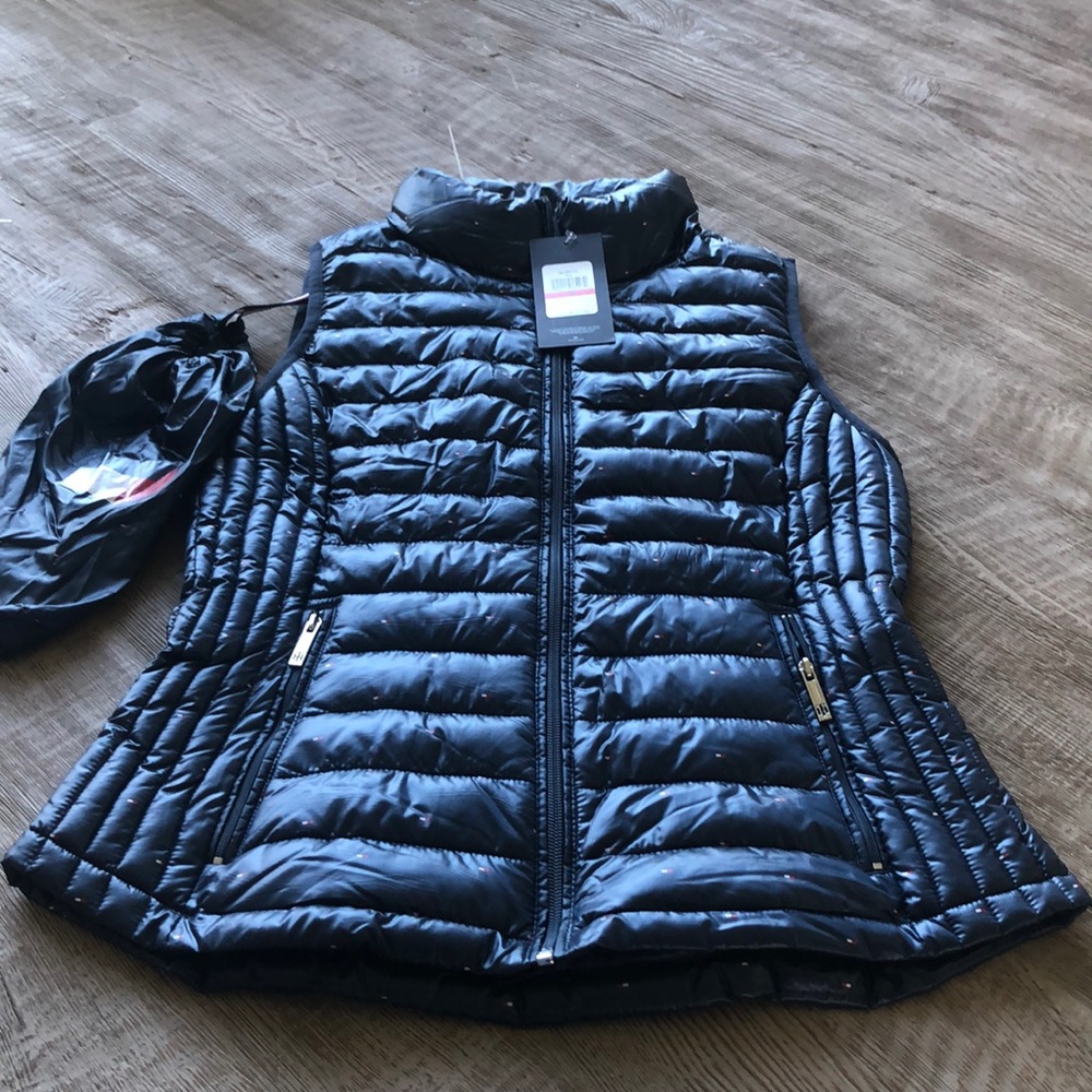 Tommy Hilfiger women’s blue bubble jacket
